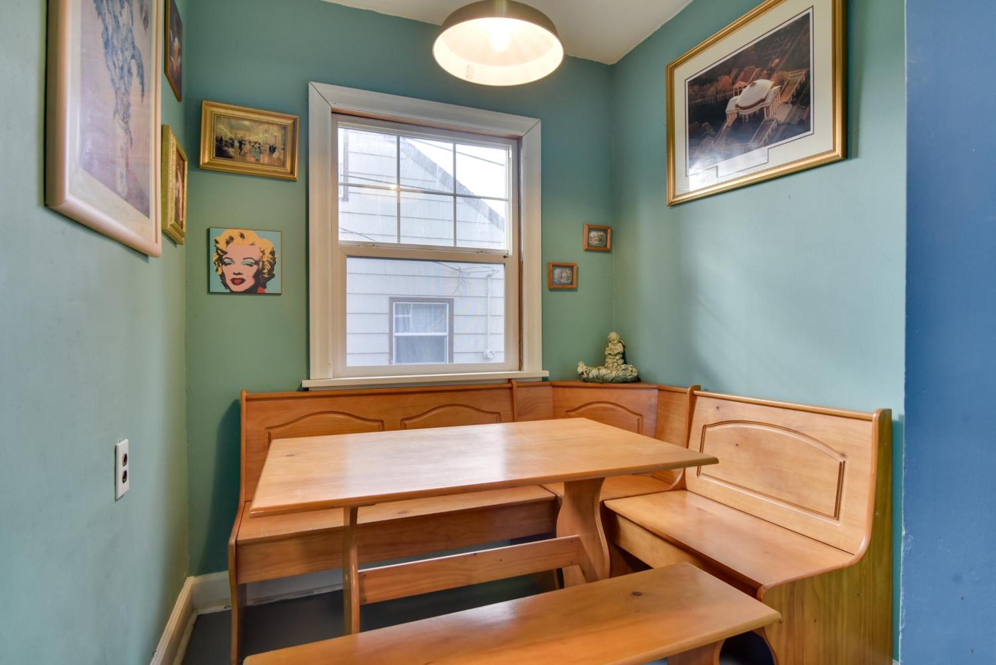 Charming Historic Near Downtown Holiday home *