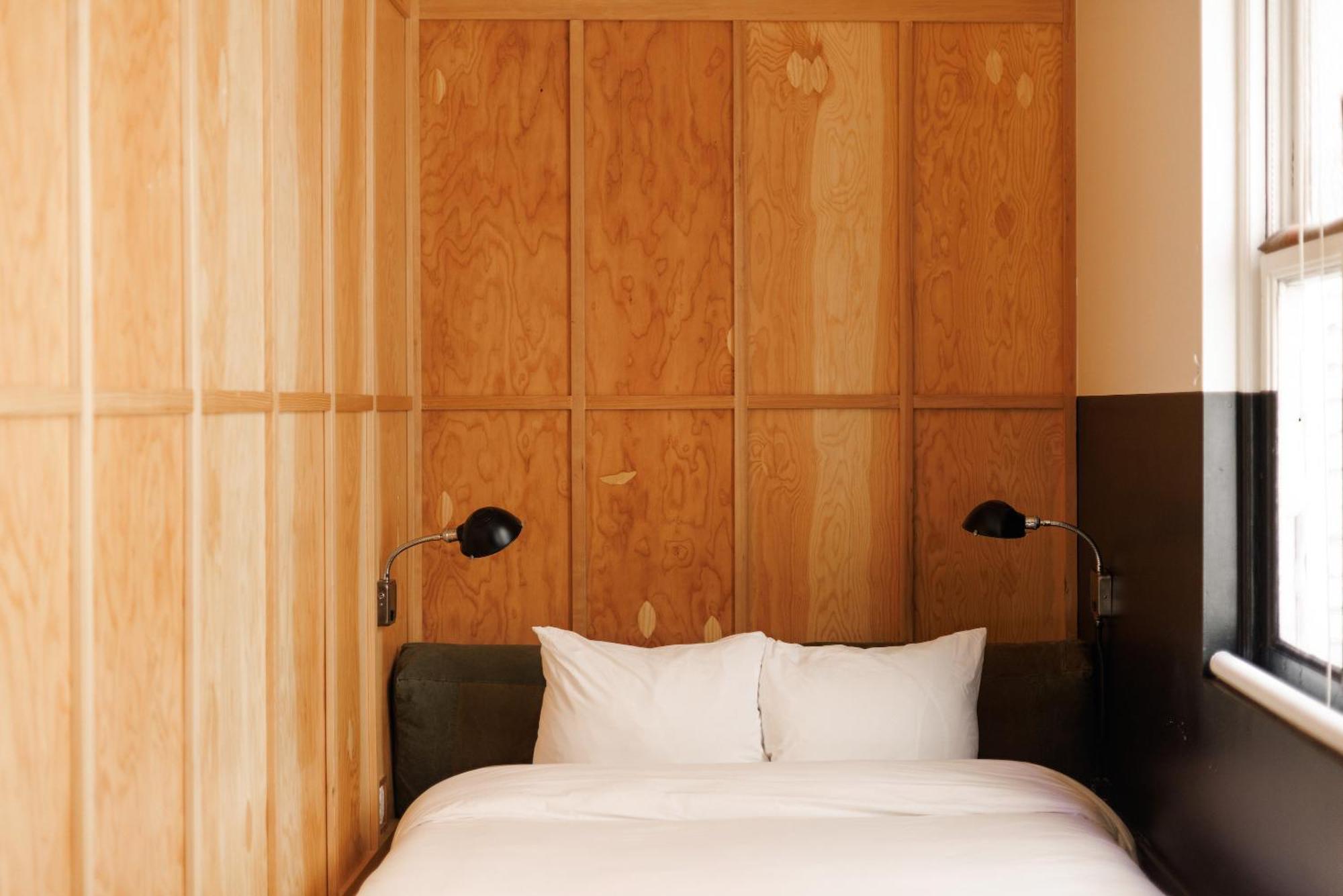 The Clyde By Kasa Living 3*