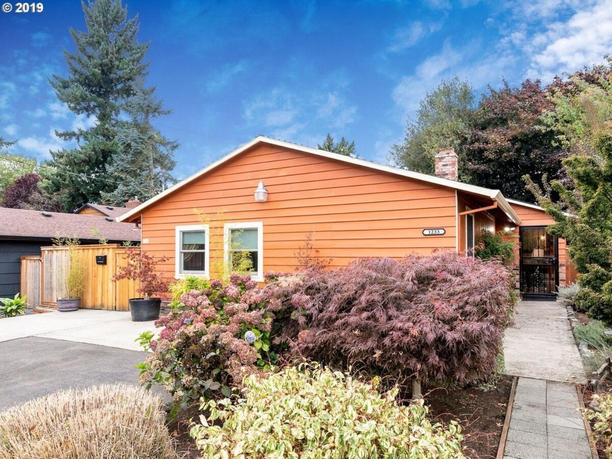 #stayinmydistrict Kenton House Holiday home Portland