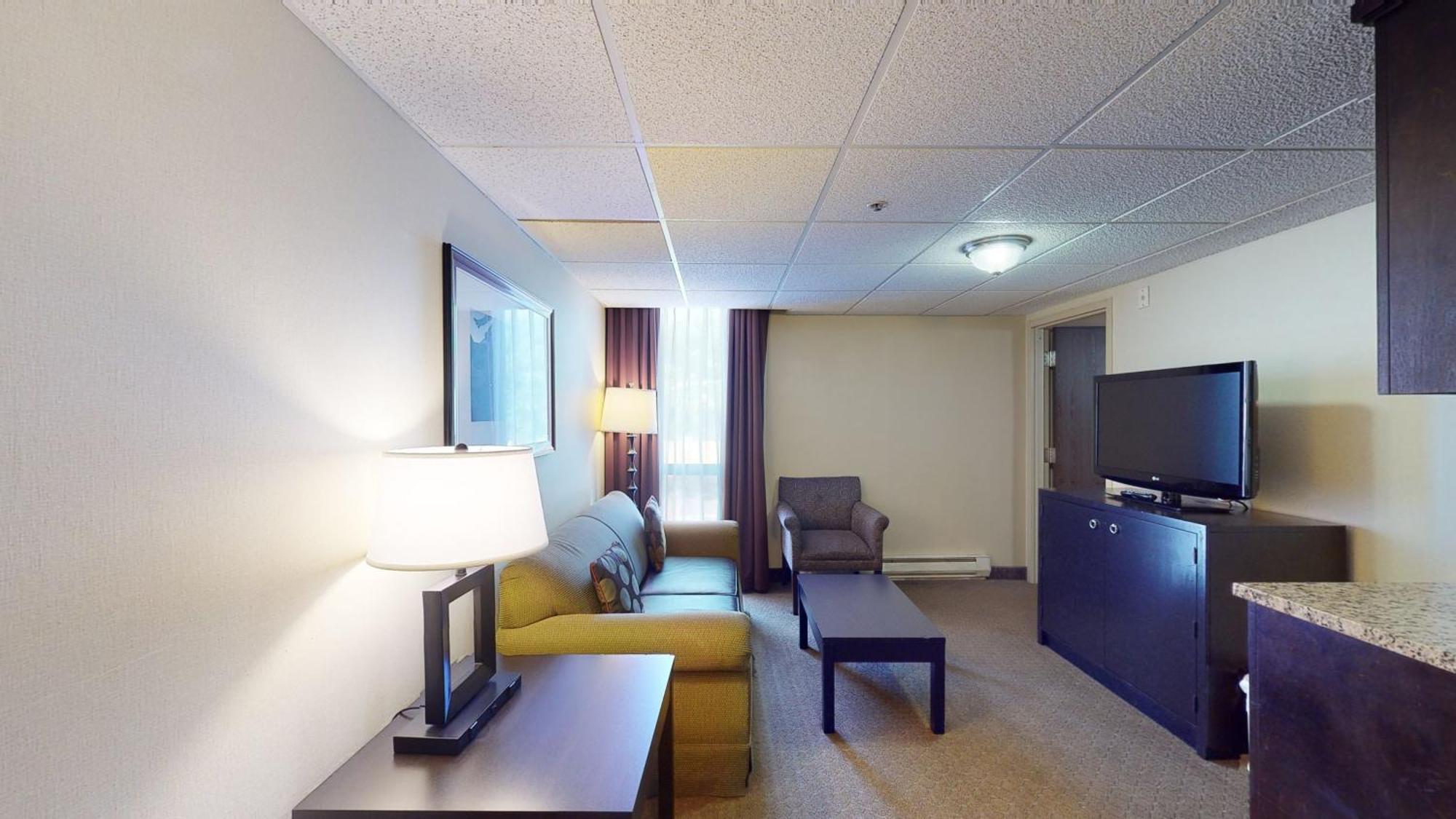 Portland-airport I-205 By Ihg Portland