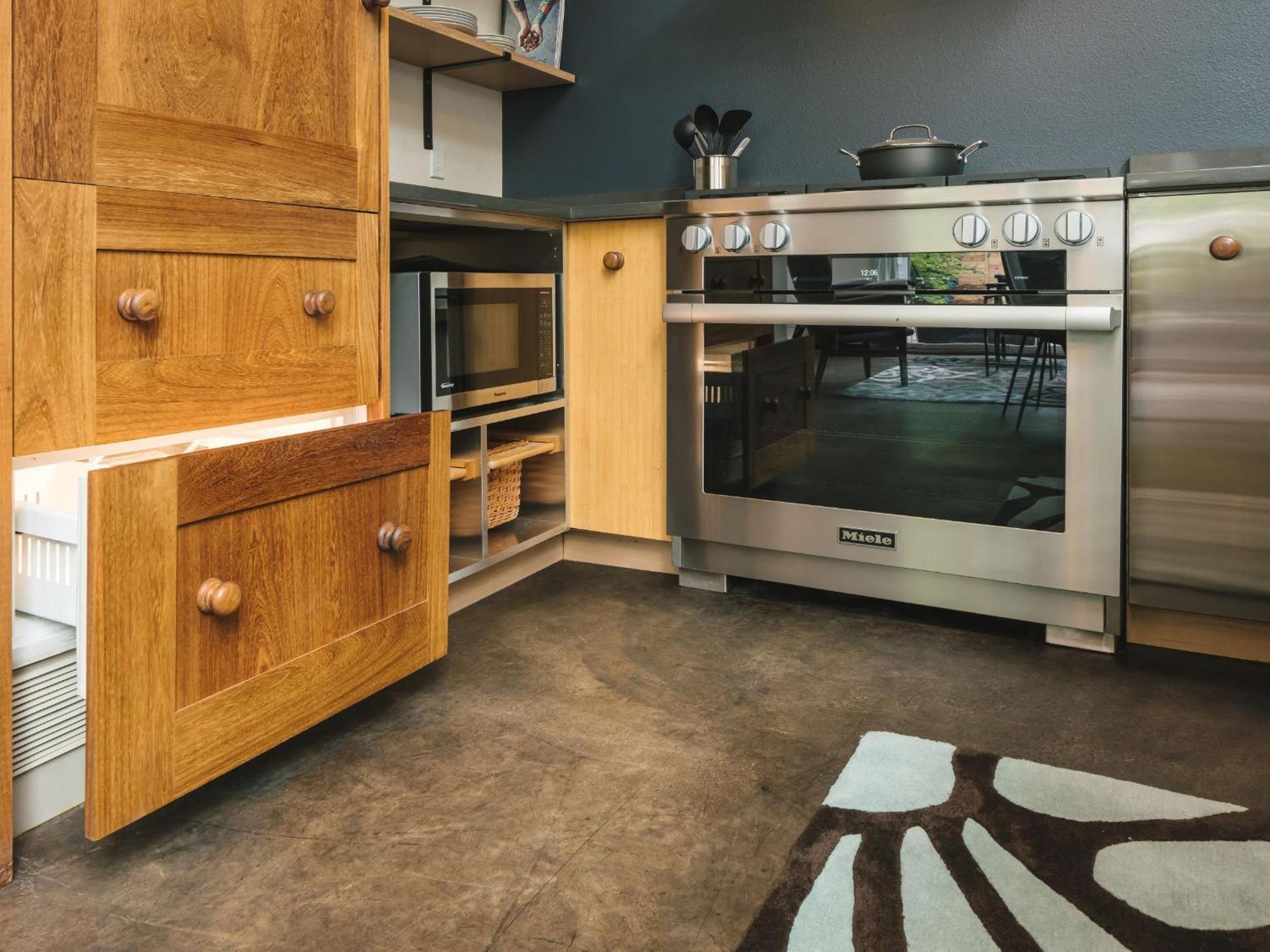 Dwell - Net Zero Energy Living Villa Portland