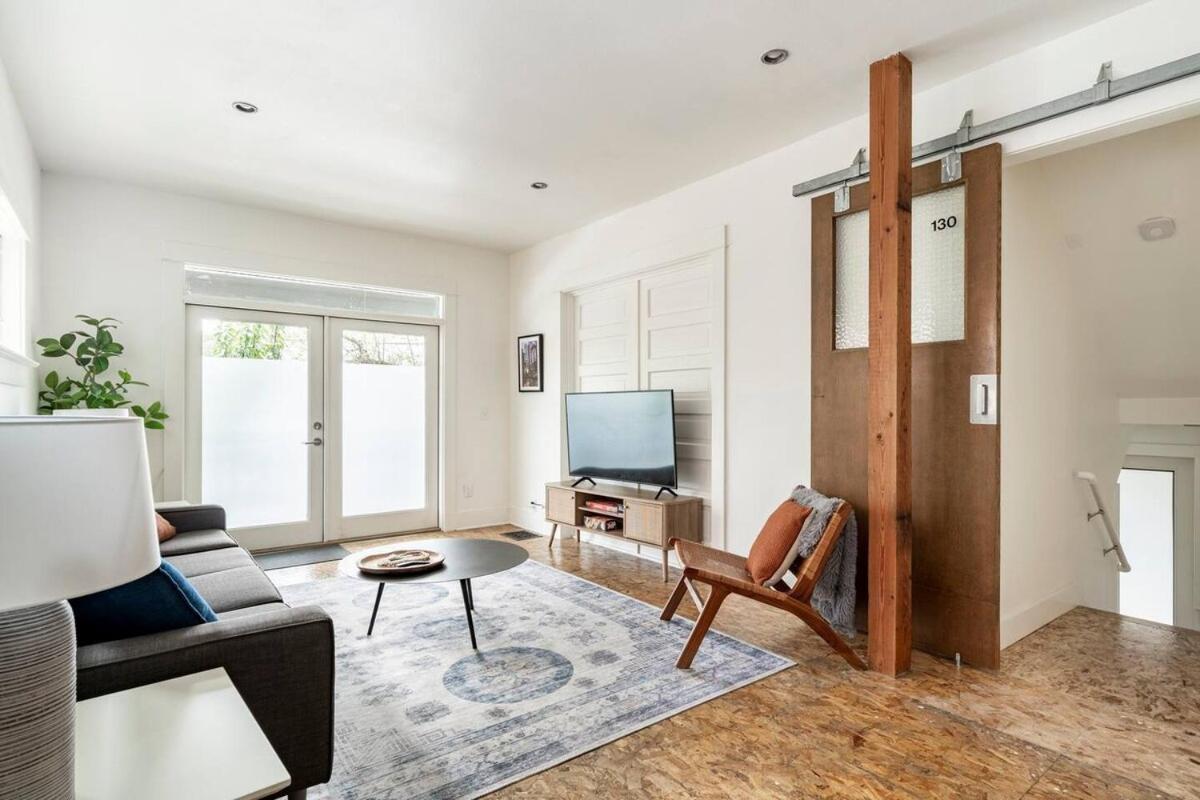 Newly Renovated Nw Charmer With 99 Walkscore *
