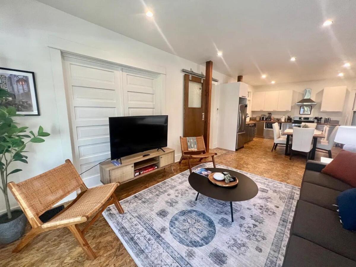 Newly Renovated Nw Charmer With 99 Walkscore
