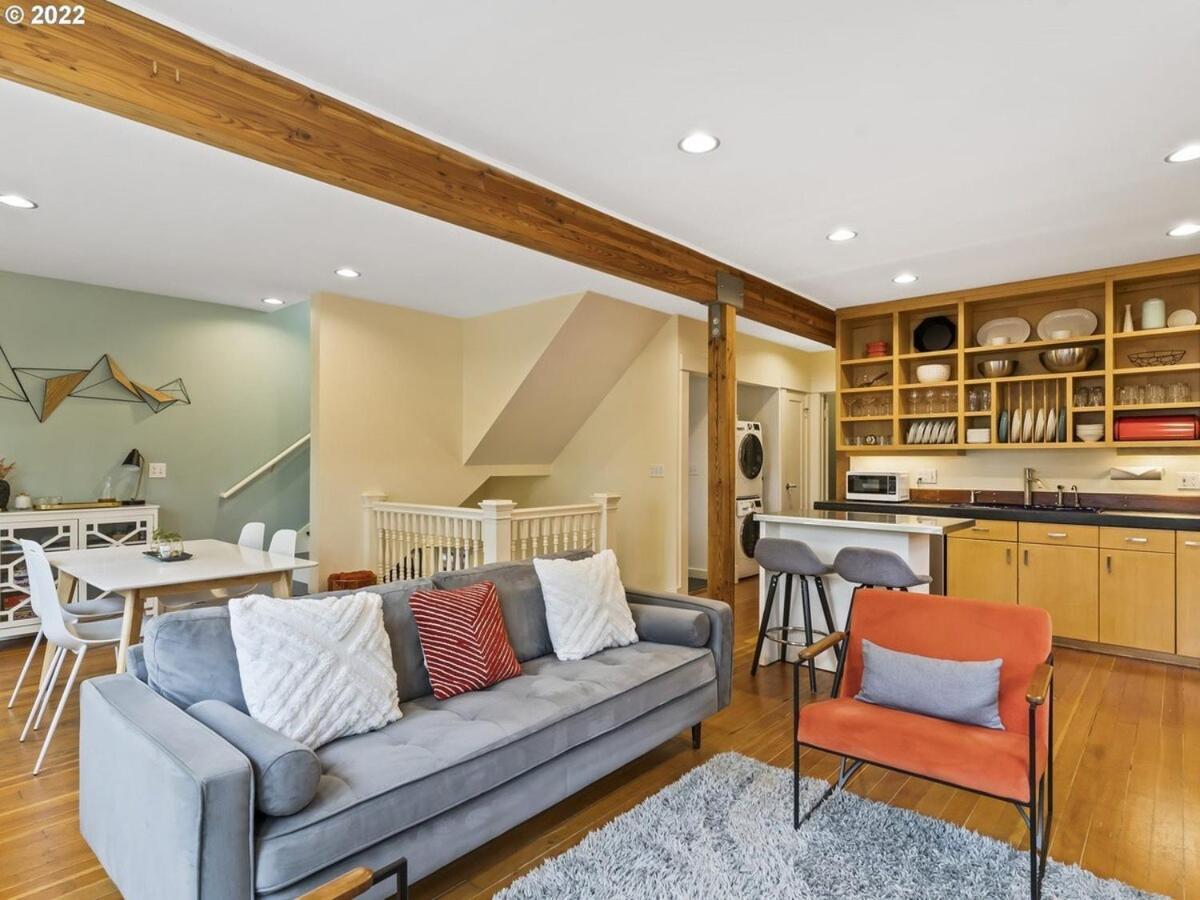 The Slabtown Loft - Local Coffee Shops, Eateries, Walkable Holiday home *