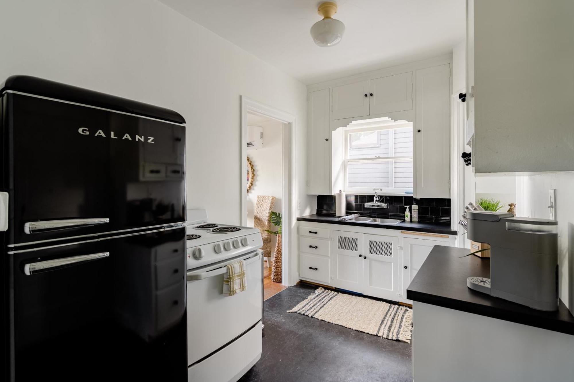 Apartamento - Boho Oasis In Ladd's Addition With 2 Beds *