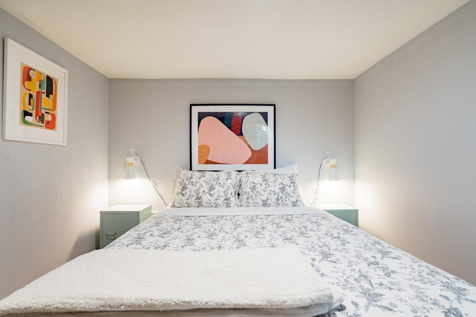Holiday home Collection - Unique 8 Bedroom Private In Pearl District *