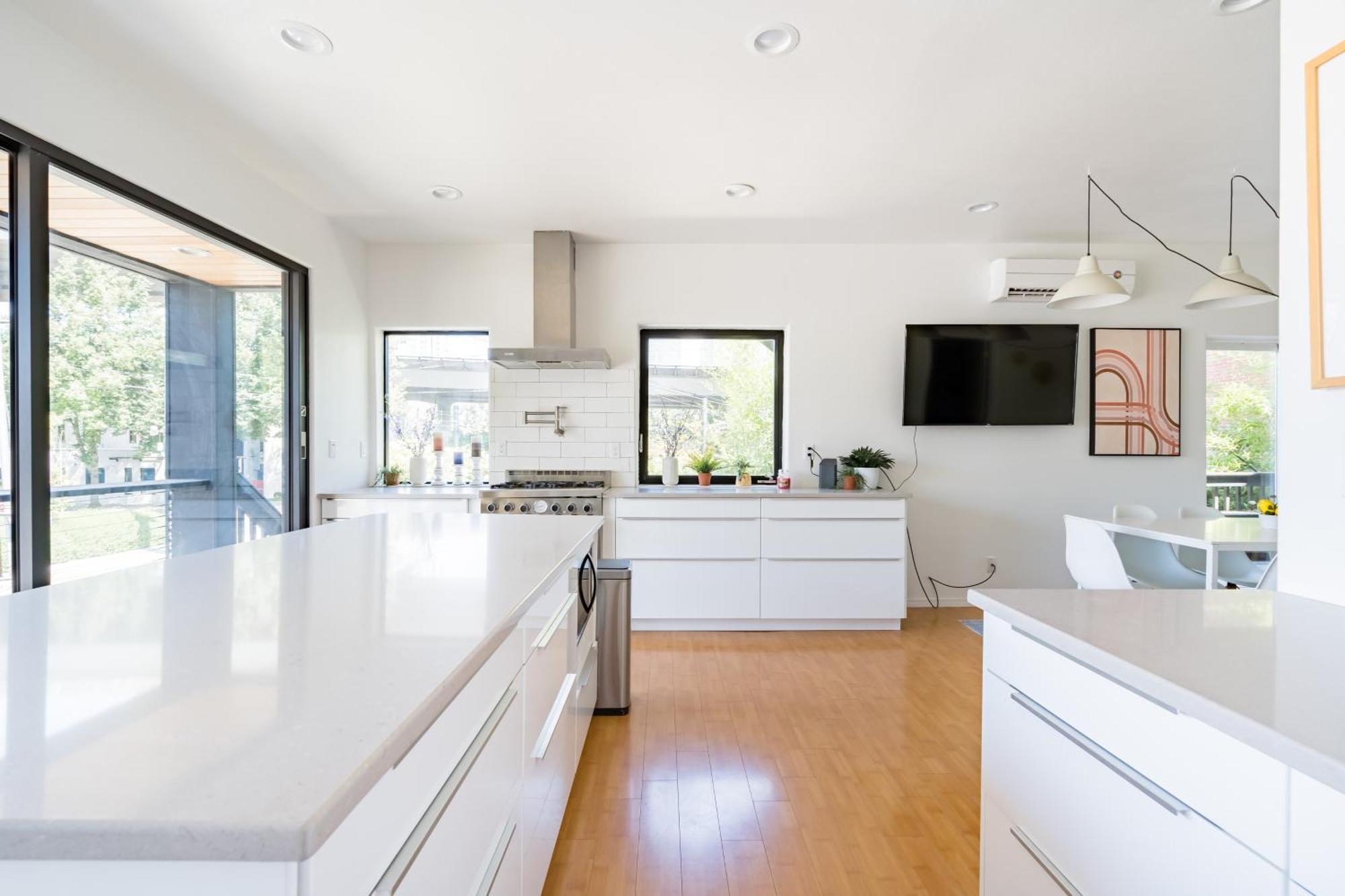 Holiday home Collection - Unique 8 Bedroom Private In Pearl District *