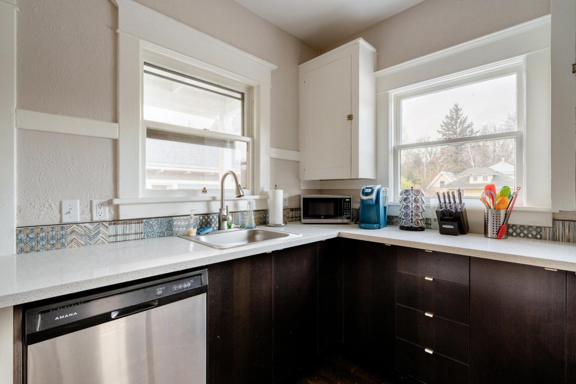 Apartment - Comfy Se - Great Eats & Bars