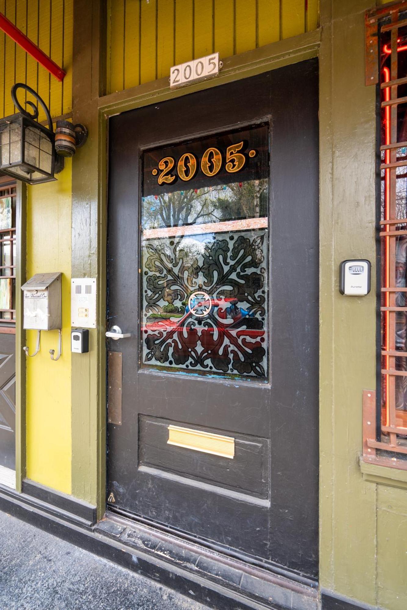 - Mt Tabor Retreat - Local Eateries - Shops - Bars Portland