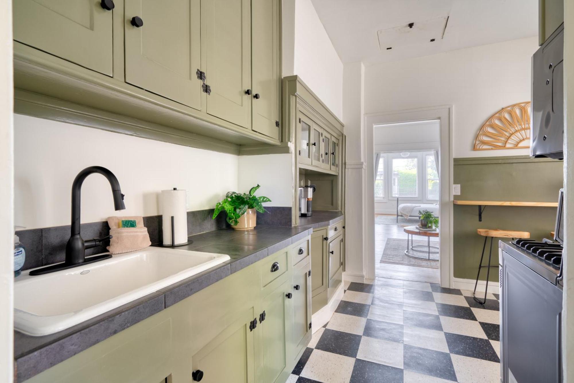 Collection - La Casa Burnside - Local Eateries, Shops, And Bars Holiday home Portland