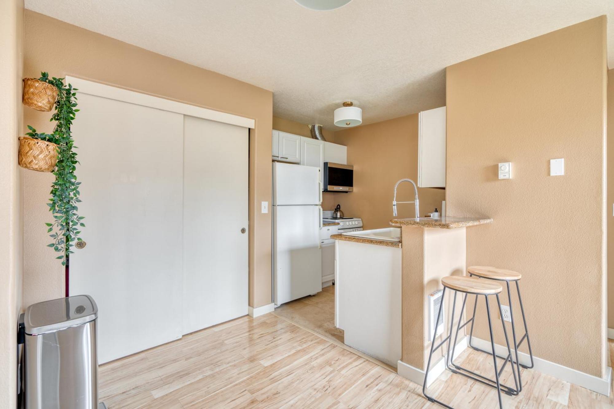 - John's Landing Haven - Near Ohsu Apartment