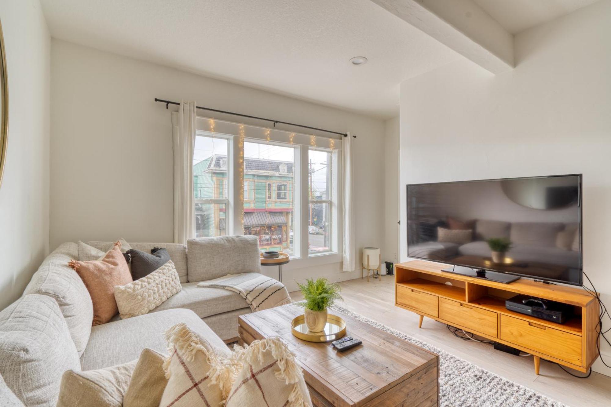 Collection - Perfect Loft - Breweries & Bars Portland