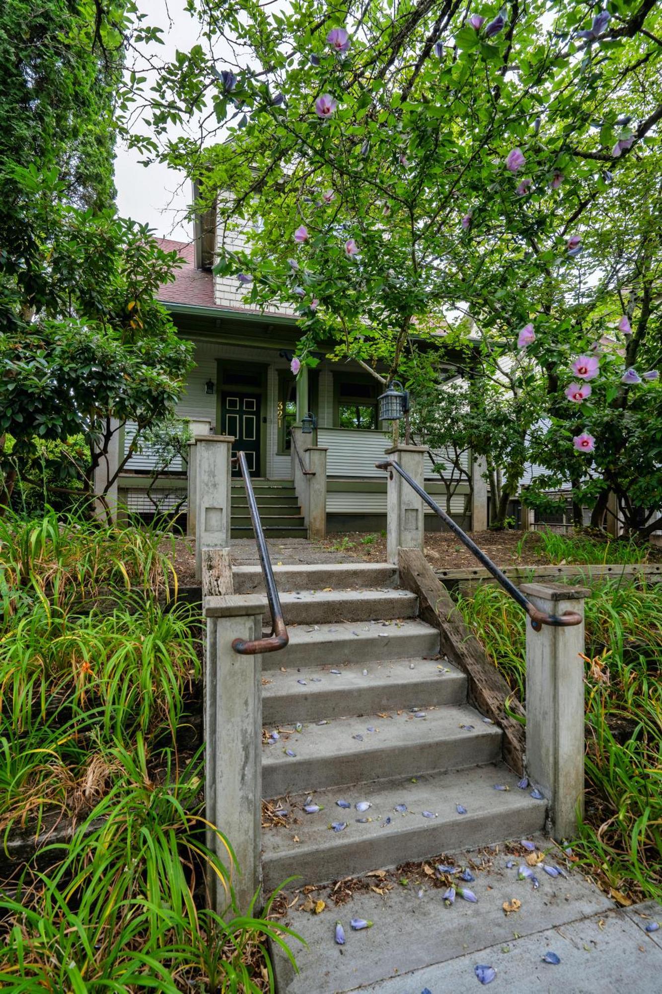 Holiday home Collection - 1br Historic Soul District Remodel