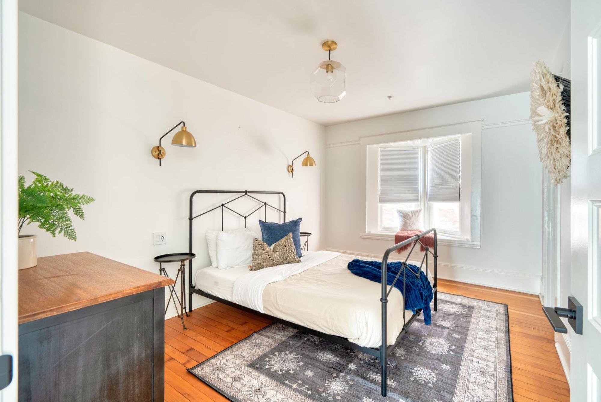 Holiday home Collection - Elegant World's Fair 4br 97 Walkscore Portland