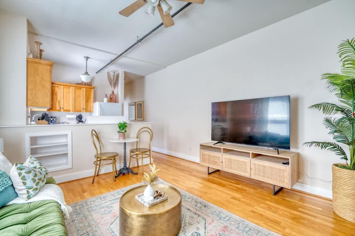 Historic Mississippi - Live Music & Local Shops Apartment *