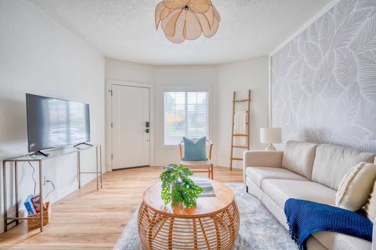 Collection - Perfect Brooklyn 1 Bedroom Apartment