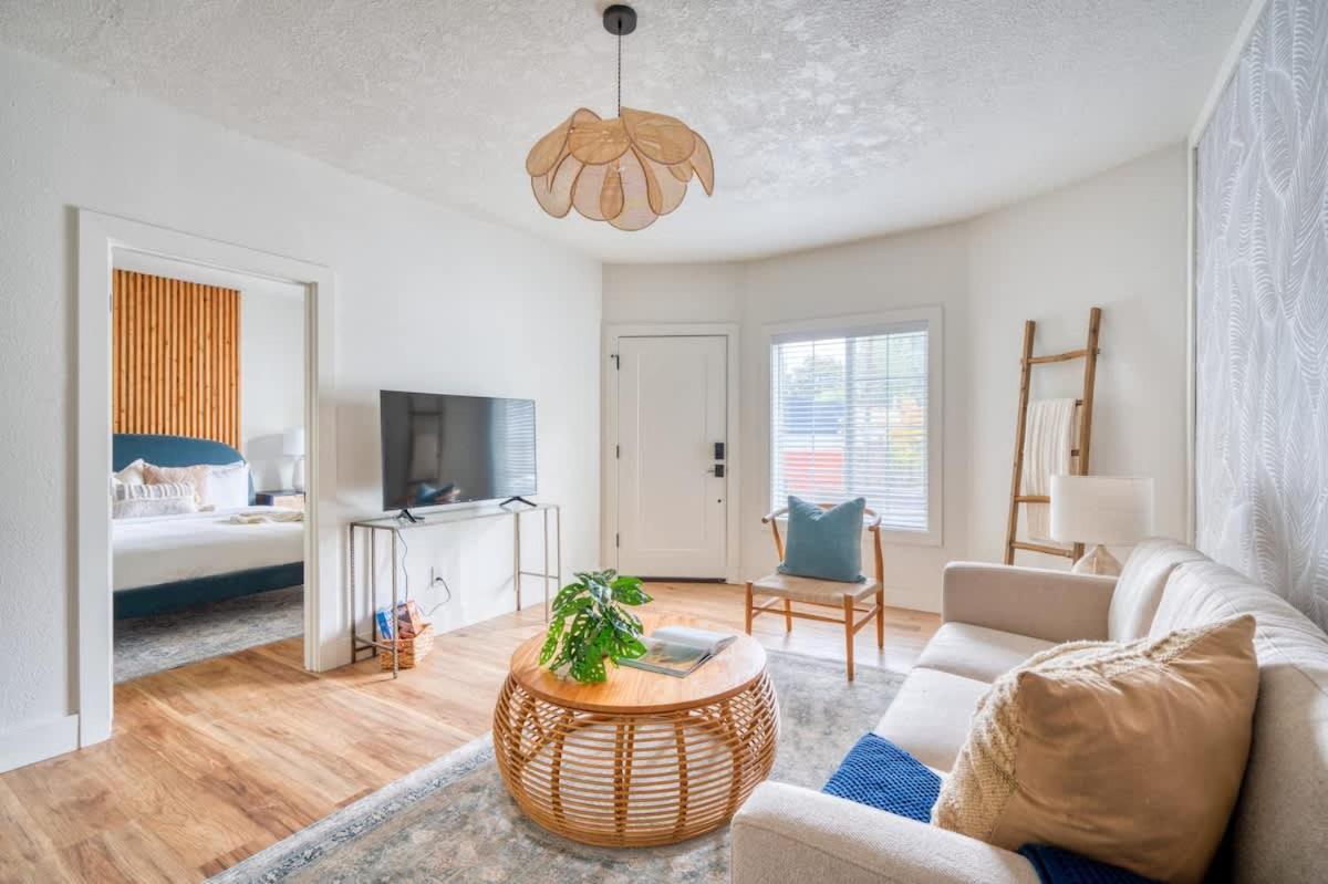 Collection - Perfect Brooklyn 1 Bedroom * Portland