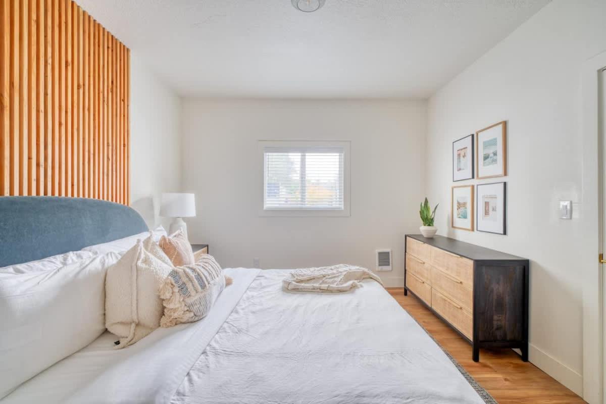 Collection - Perfect Brooklyn 1 Bedroom Apartment *