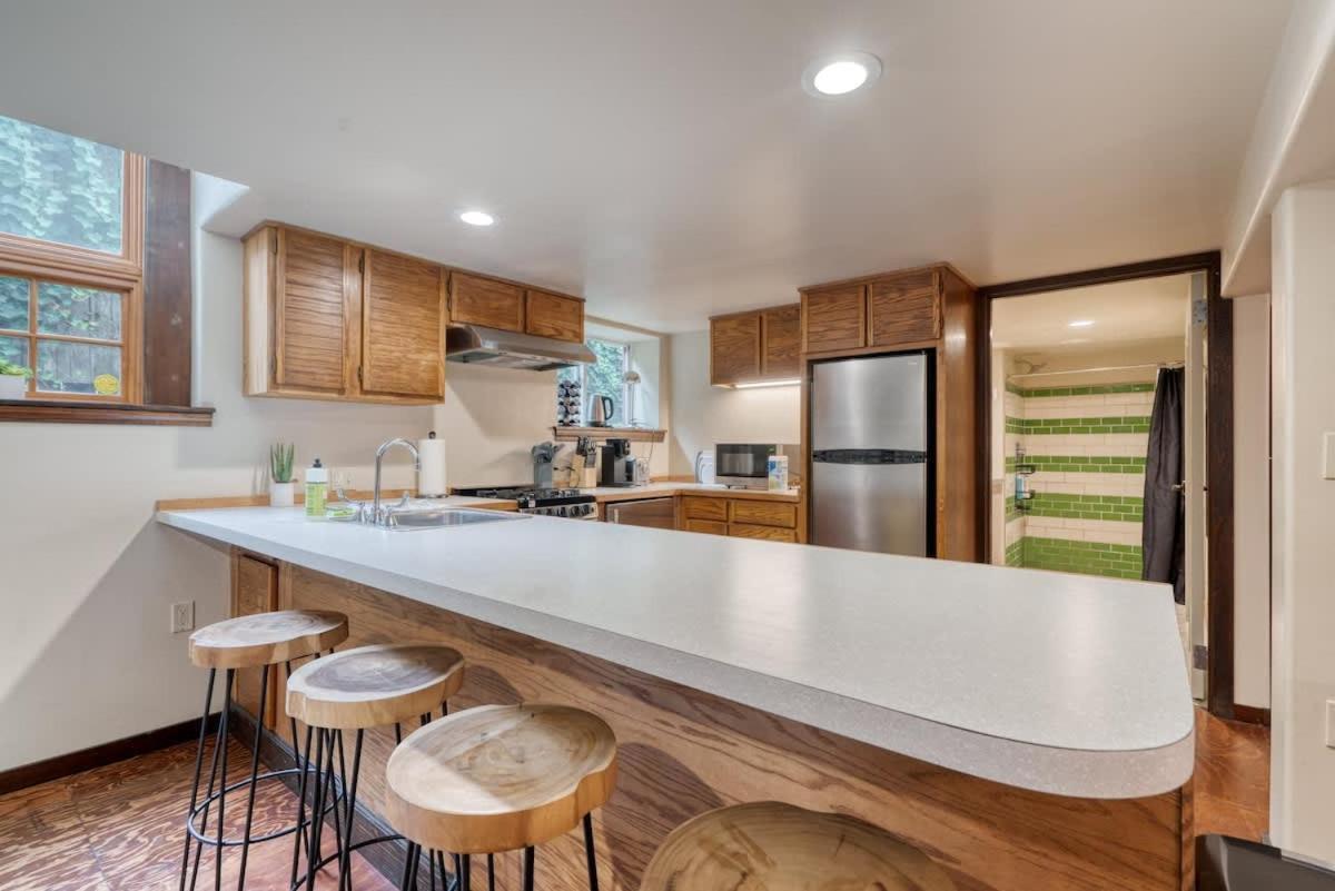 Collection - 1br Historic Soul District Remodel Portland