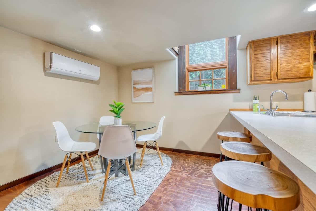 Holiday home Collection - 1br Historic Soul District Remodel