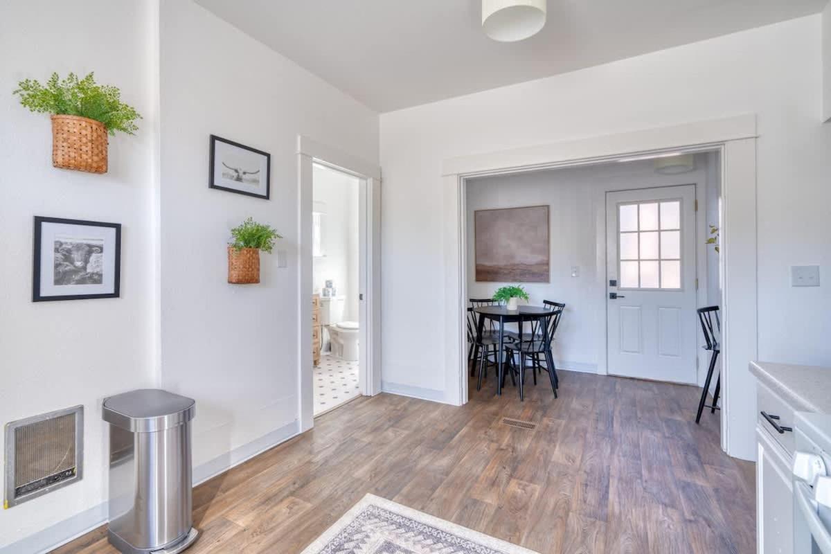 Holiday home Collection - Haven By The Hill - Downtown & Ohsu Proximity! Portland