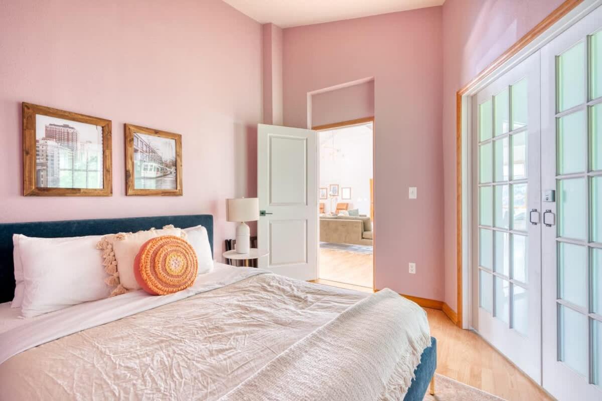 Collection - Urban Rose - Downtown & Ohsu Proximity! Holiday home