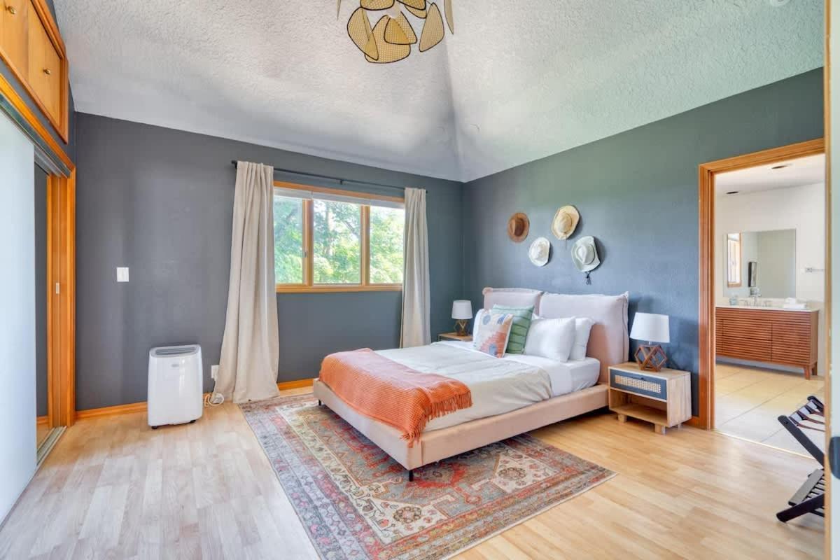 Holiday home Collection - Urban Rose - Downtown & Ohsu Proximity!