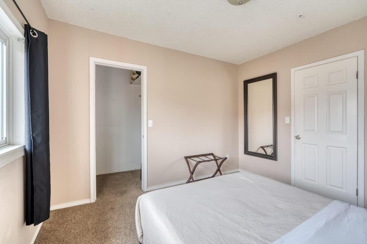 - Spacious & Hip 1br With Access To Ne *