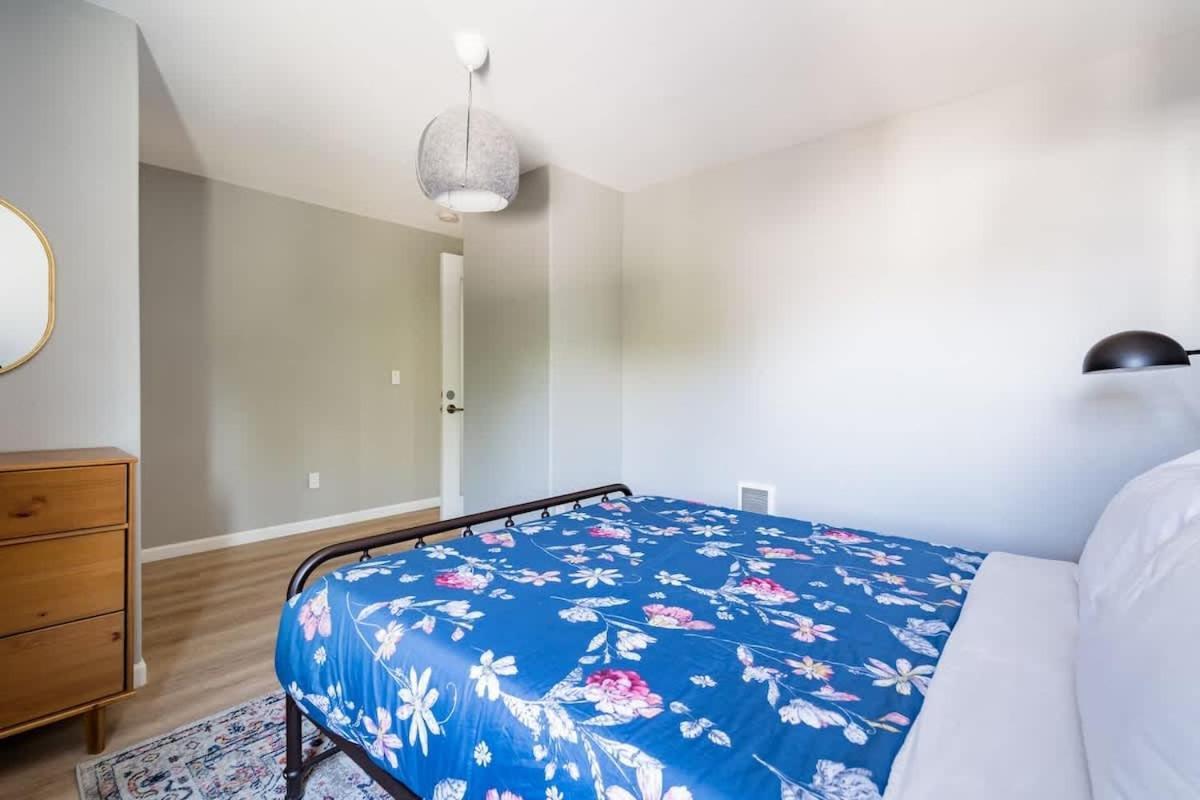 Collection - Unique 8 Bedroom Private In Pearl District Holiday home