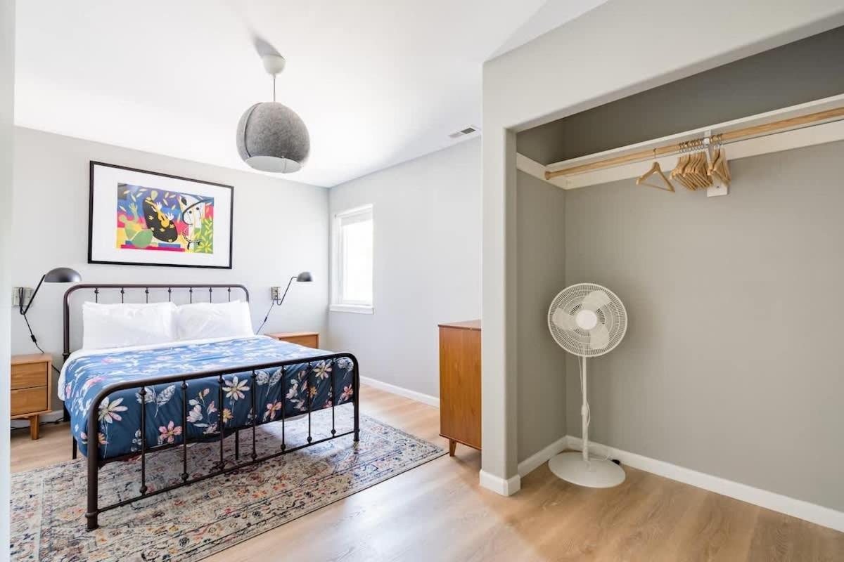 Holiday home Collection - Unique 8 Bedroom Private In Pearl District *