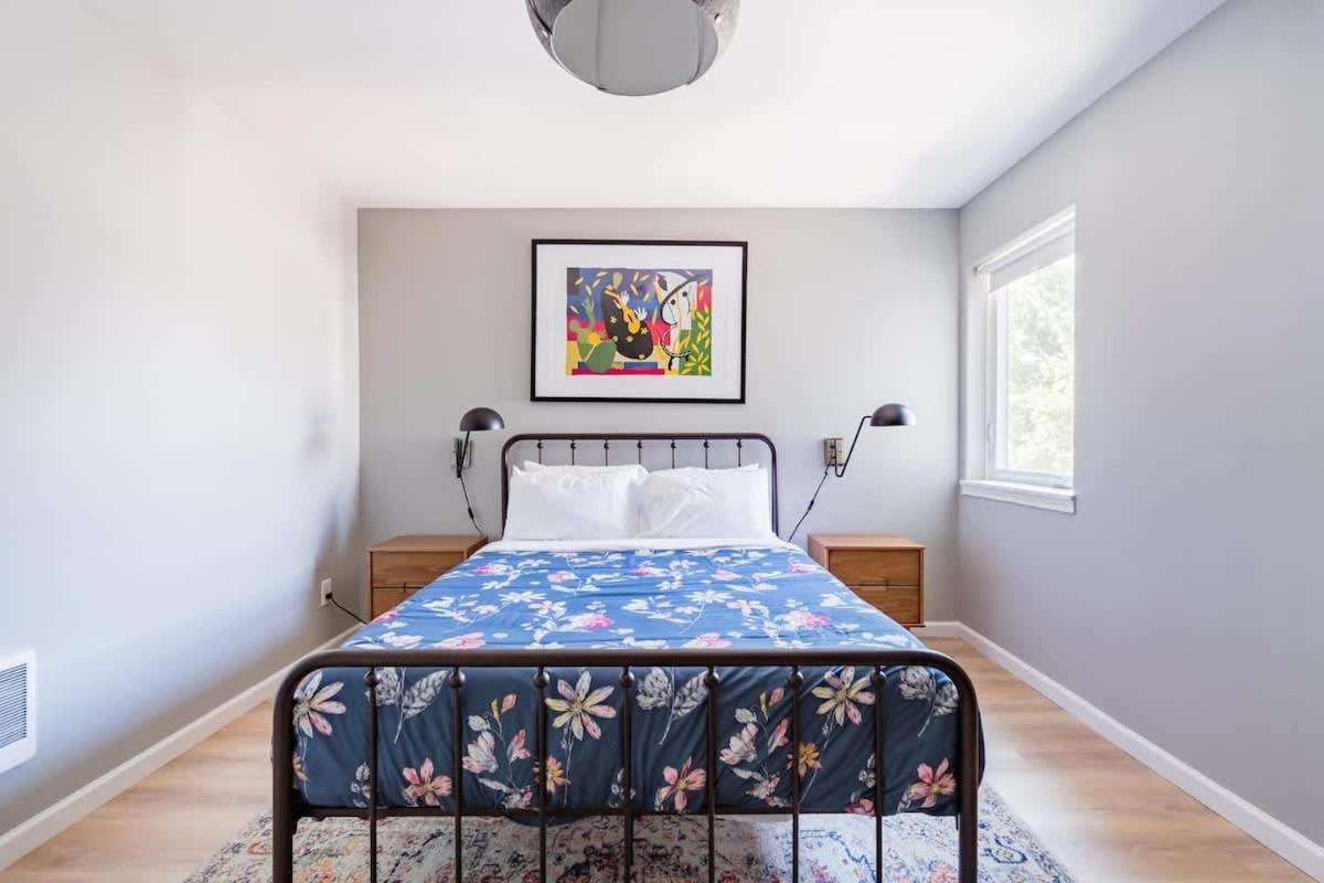 Collection - Unique 8 Bedroom Private In Pearl District Holiday home Portland