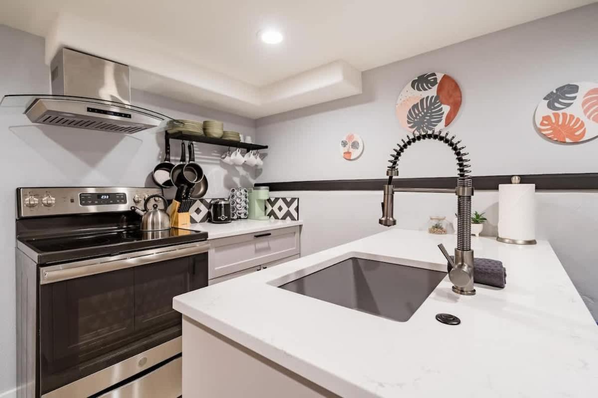 Collection - Unique 8 Bedroom Private In Pearl District Holiday home Portland