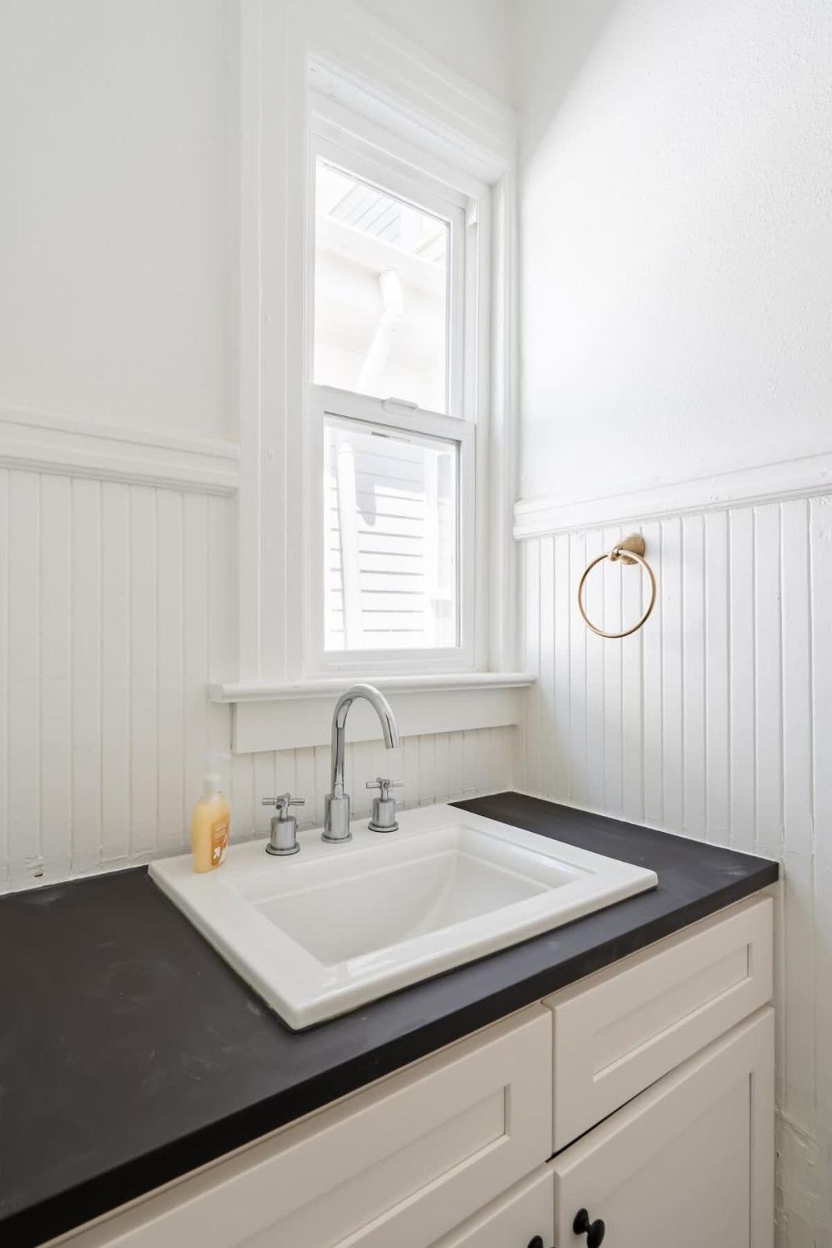 - The Tournesol Suite- Leisurely Strolls On Nw 23rd Apartment Portland