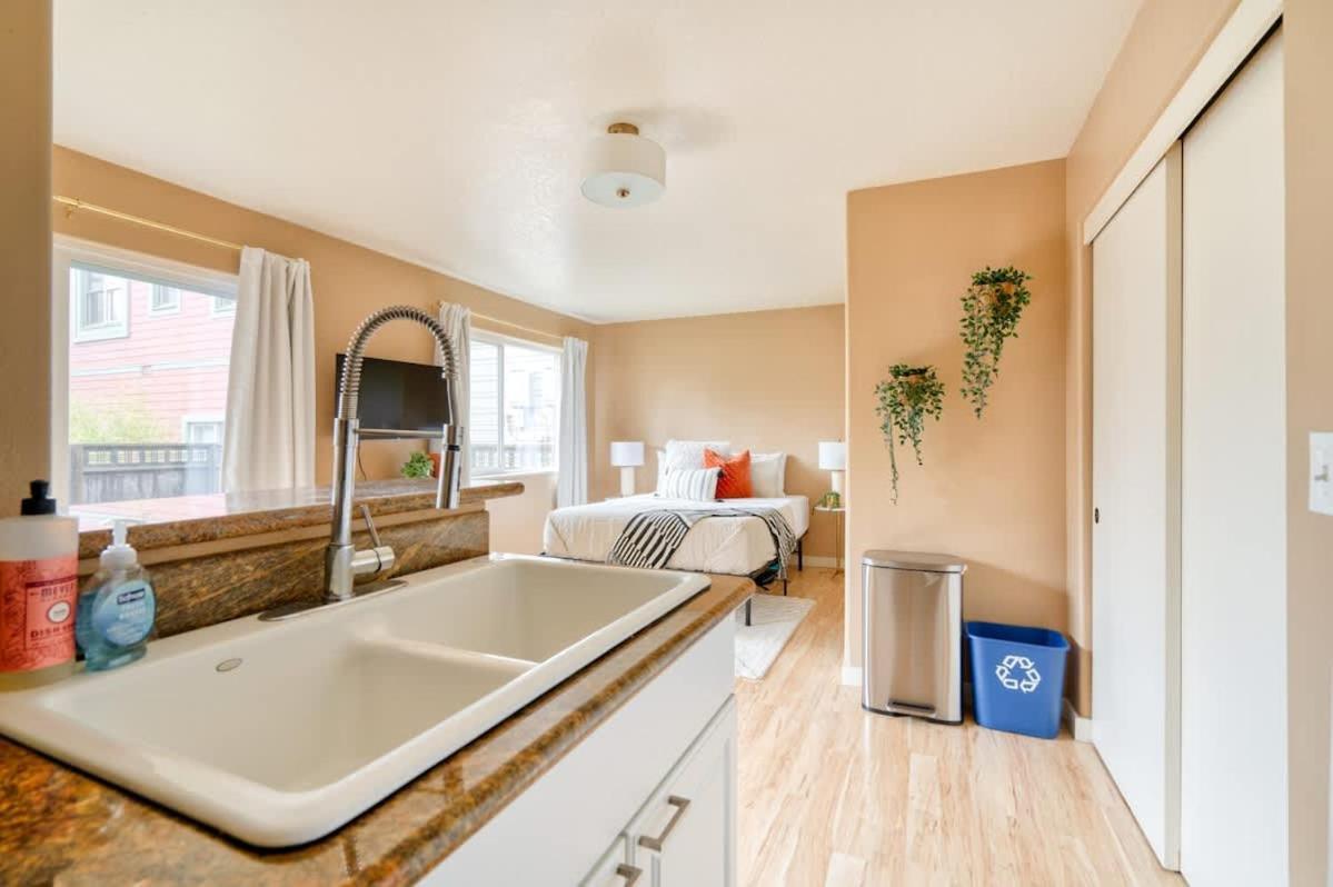 Apartment - John's Landing Haven - Near Ohsu