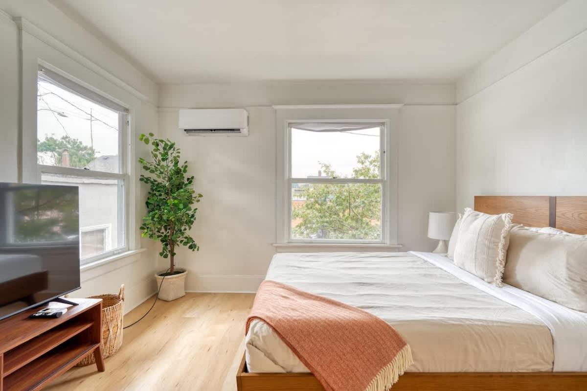 - The Sullivan's Gulch Retreat - 94 Walk Score Apartamento Portland