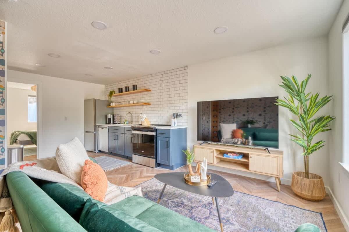 Apartment - The Woodstock - Reed College & Vintage Shops *