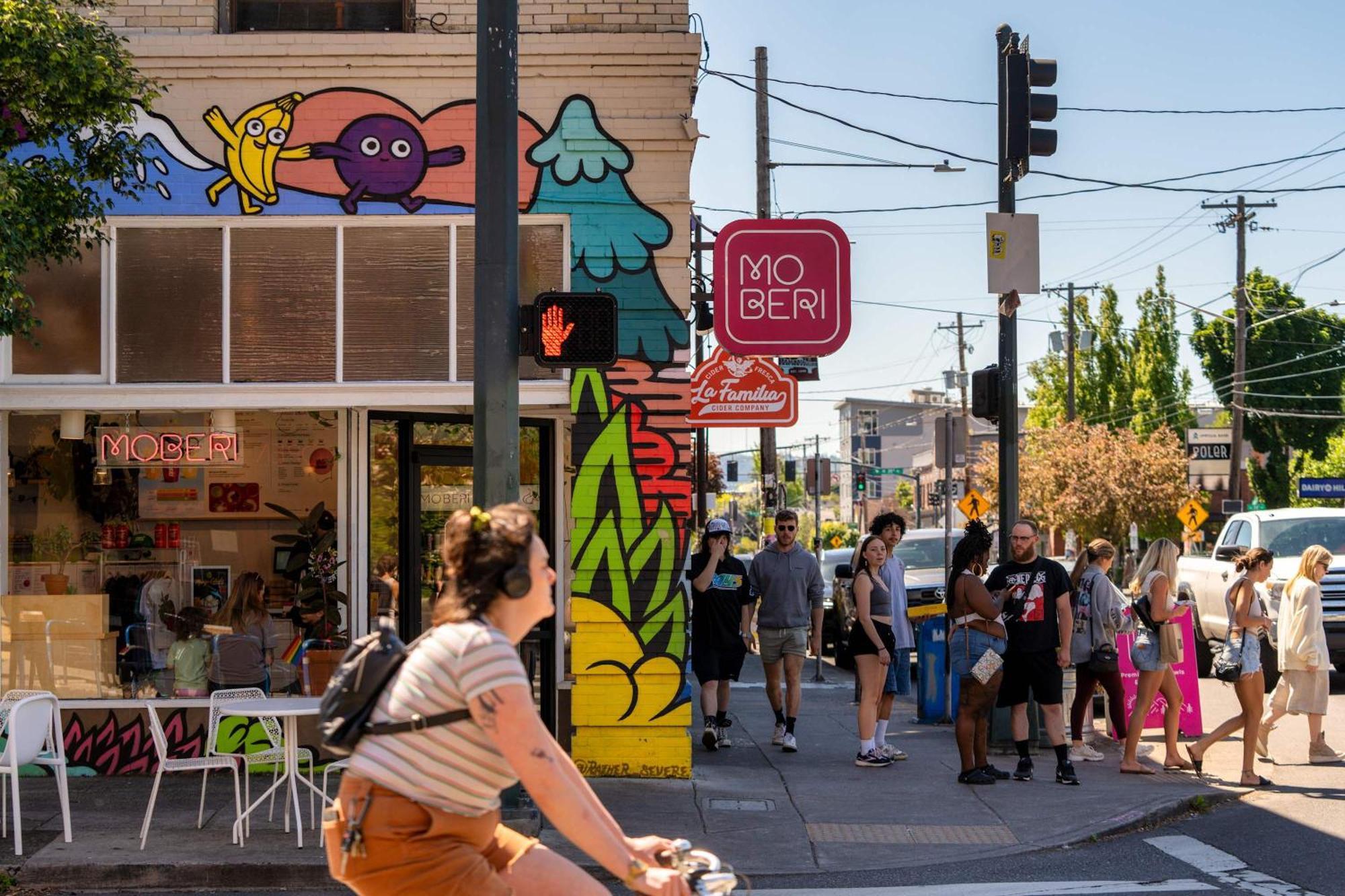 Sunny - Food Carts, Coffee & Bars Apartment Portland
