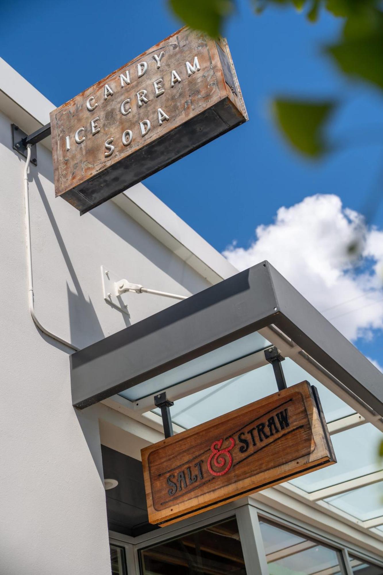Apartment - The Graffiti Alley Tiny House - Food, Art & Beer *