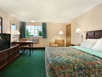 Country & By Radisson, Delta Park North Hotel Portland