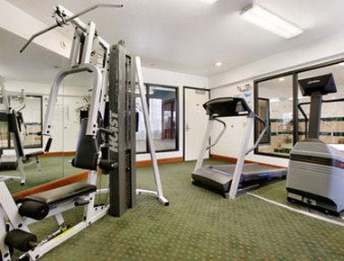 Hotel Ramada By Wyndham Portland