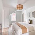 Alberta Arts-Tastic Mother-In-Law Suite