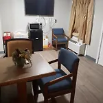 Parkrose Inn And Suites