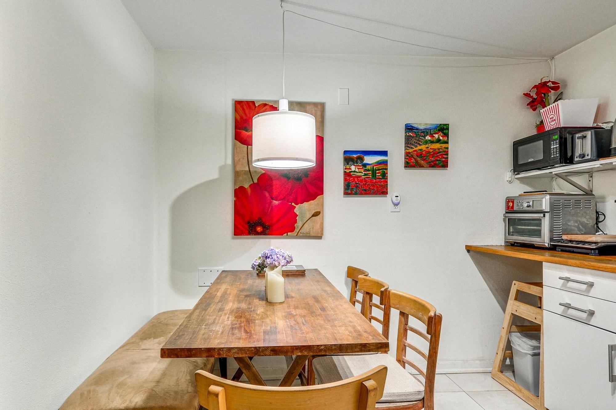 Lush Flat With Fire Pit, 4 Mi To Dtwn! Apartment