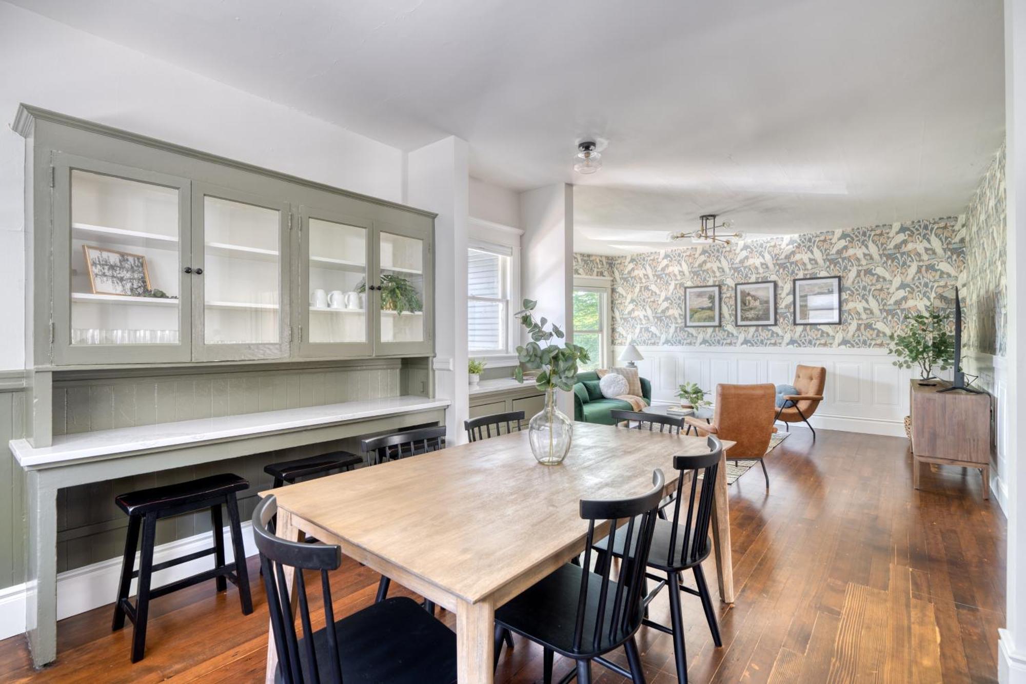 - Perfect Family Friendly 3 Bed - 95 Walkscore * Portland