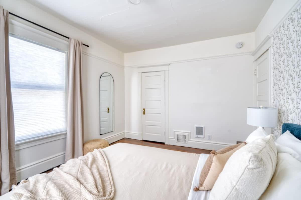 - Perfect Family Friendly 3 Bed - 95 Walkscore Apartment Portland