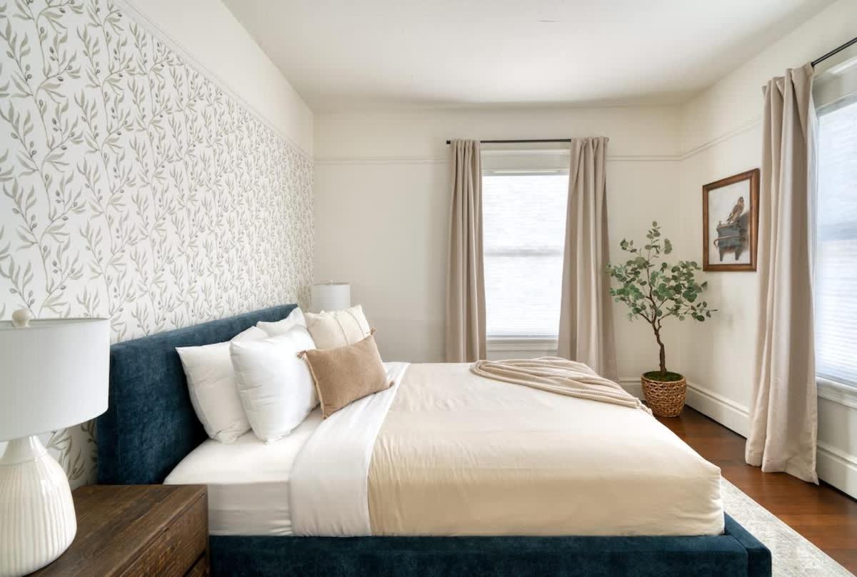 - Perfect Family Friendly 3 Bed - 95 Walkscore Portland