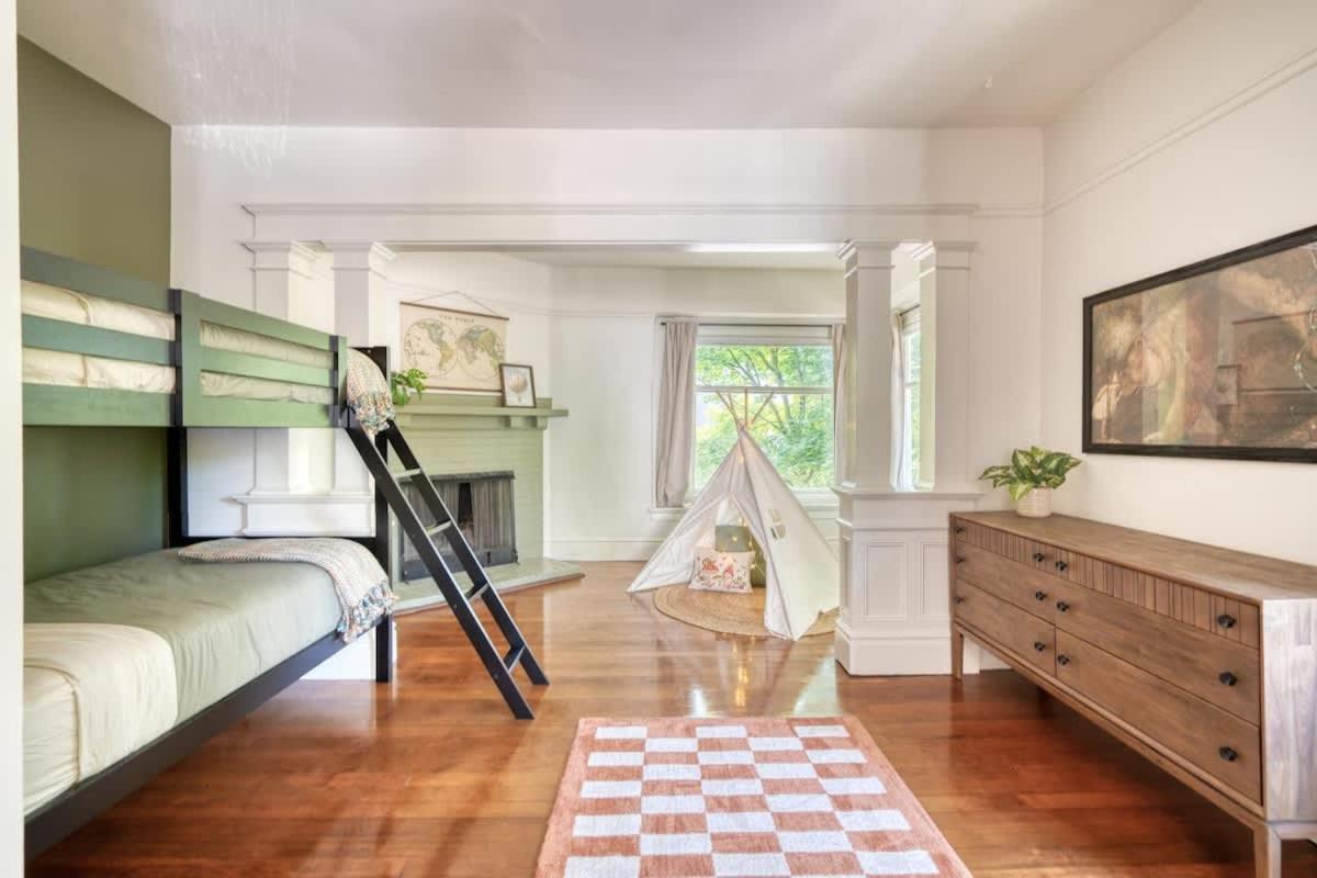 Apartment - Perfect Family Friendly 3 Bed - 95 Walkscore Portland