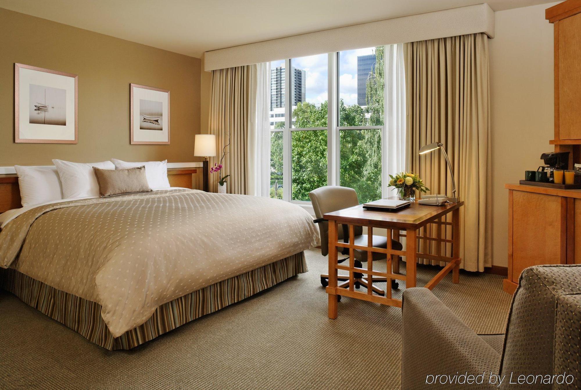 Hotel Kimpton Riverplace By Ihg Portland