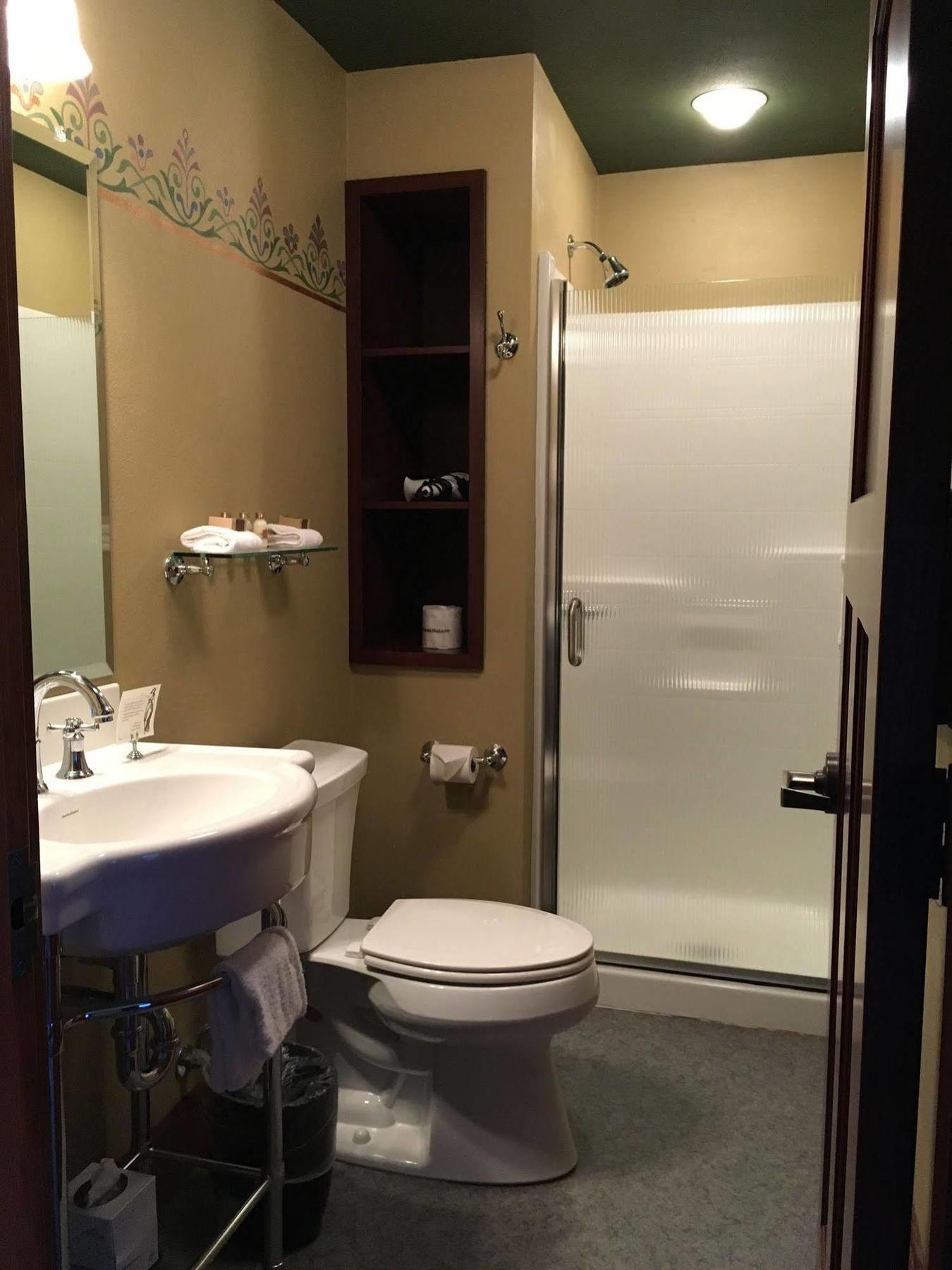 Hotel Mcmenamins Kennedy School Portland