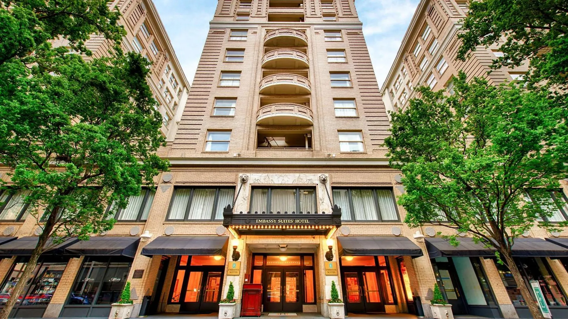 Best Hotels in Downtown Portland, Oregon